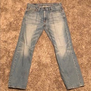 American Eagle 33x32 Relaxed Jeans